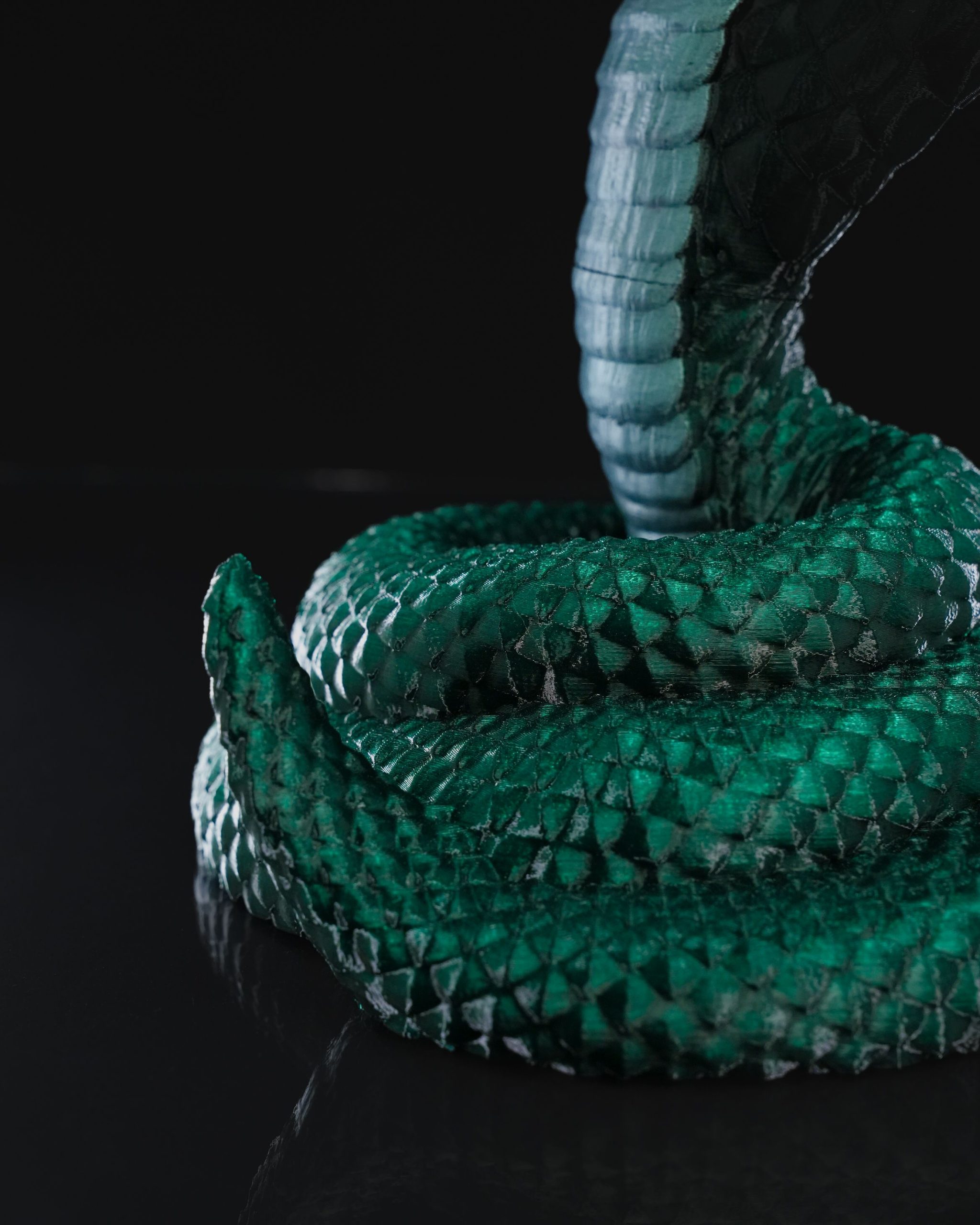 King Cobra Headphone Holder - Image 5